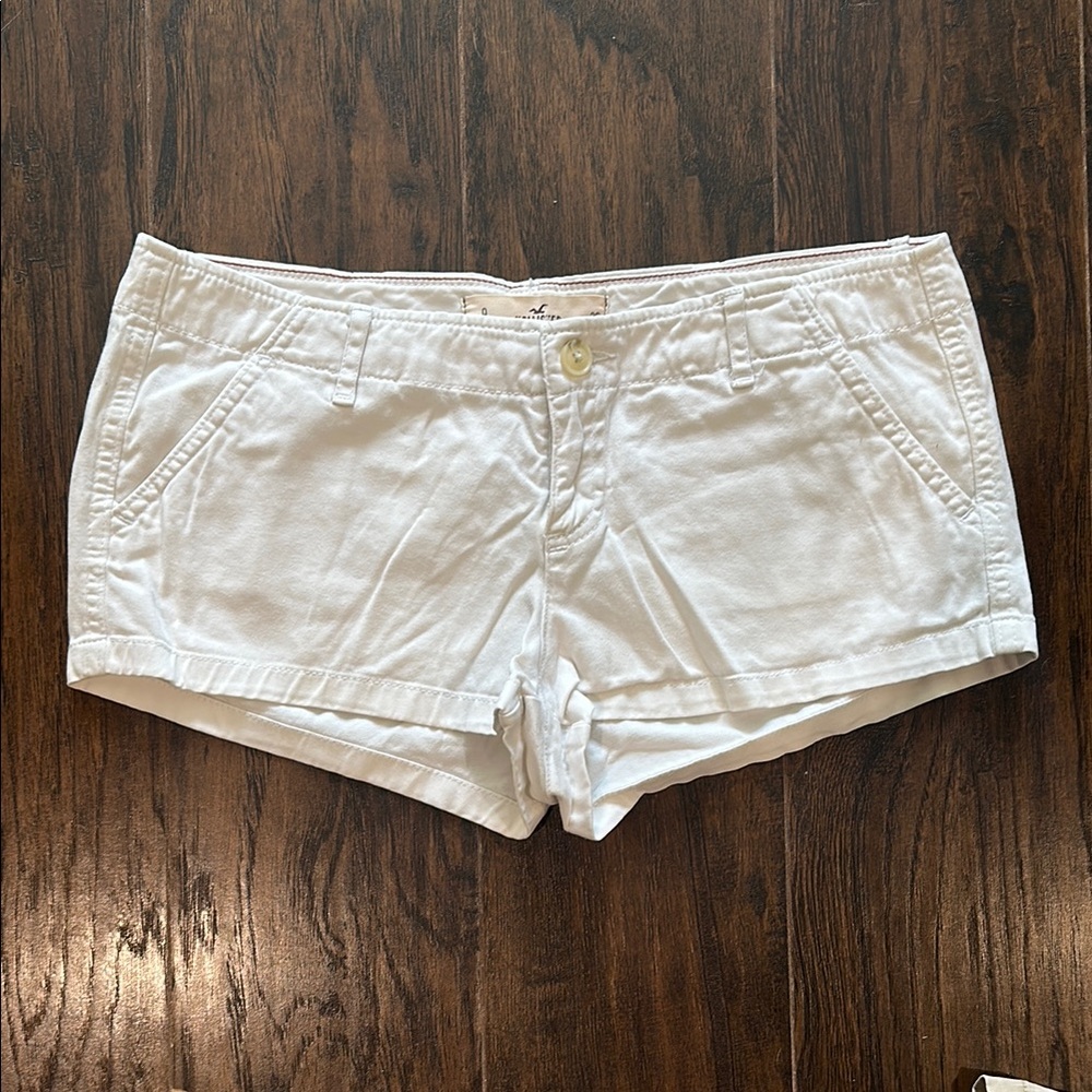 Hollister White Women's Shorts size 9